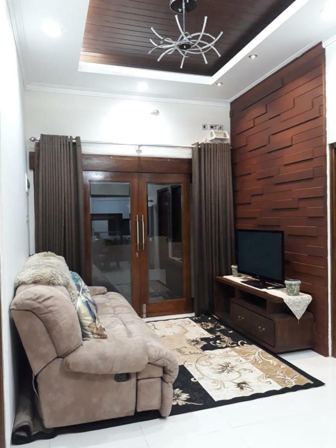 Imperial Villa Syariah Yogyakarta Exterior photo